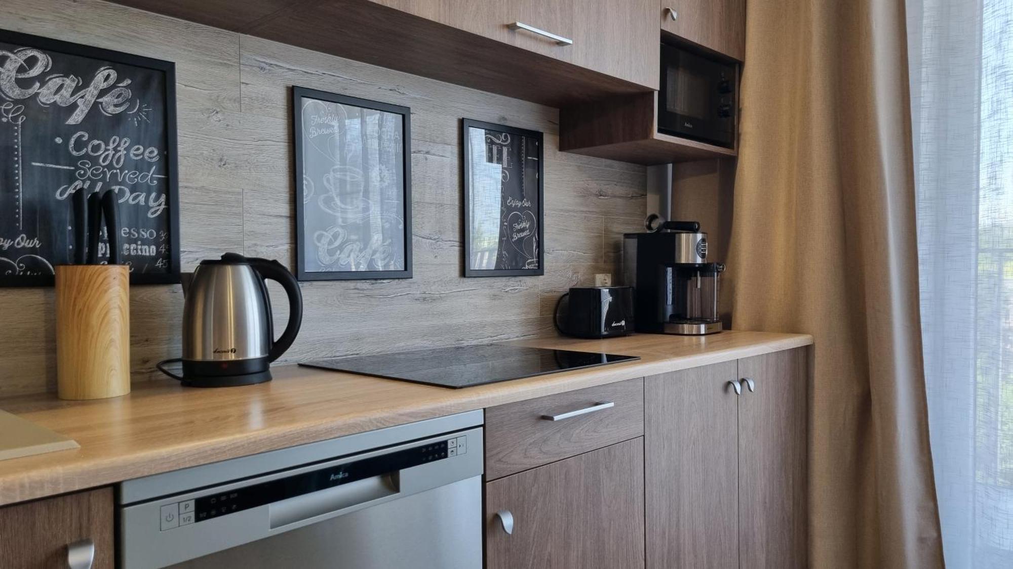 Q Apart Coral - Studio, Manufaktura, Parking Gratis, Tv Max, Fv, Gwarancja Zadowolenia Lägenhet Łódź Exteriör bild